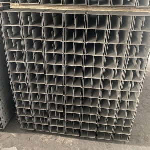 槽式加隔板桥架（防火喷塑）