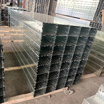 镀锌板桥架（室内经济型）